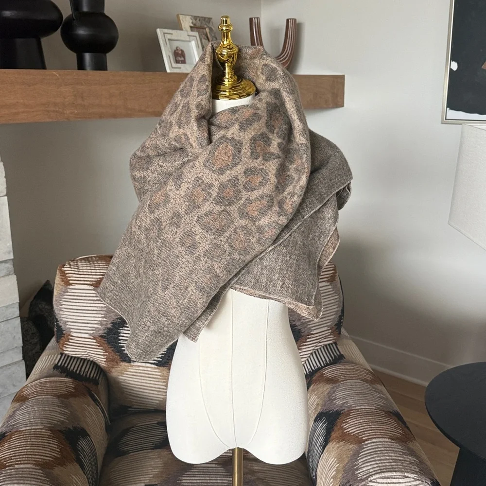Anthropologie Clara Cozy Square Scarf